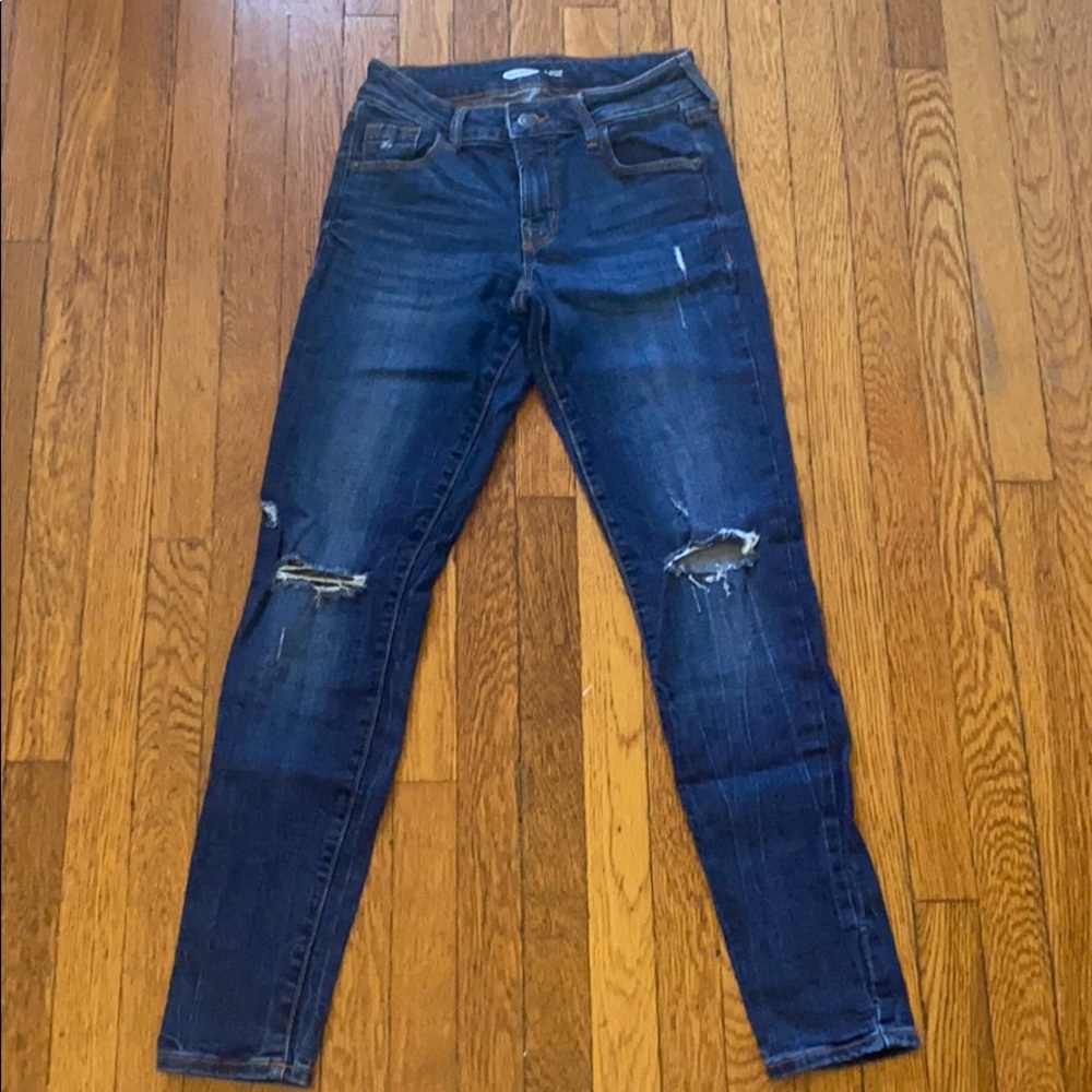 Old Navy Rockstar Super Skinny Distressed Jeans